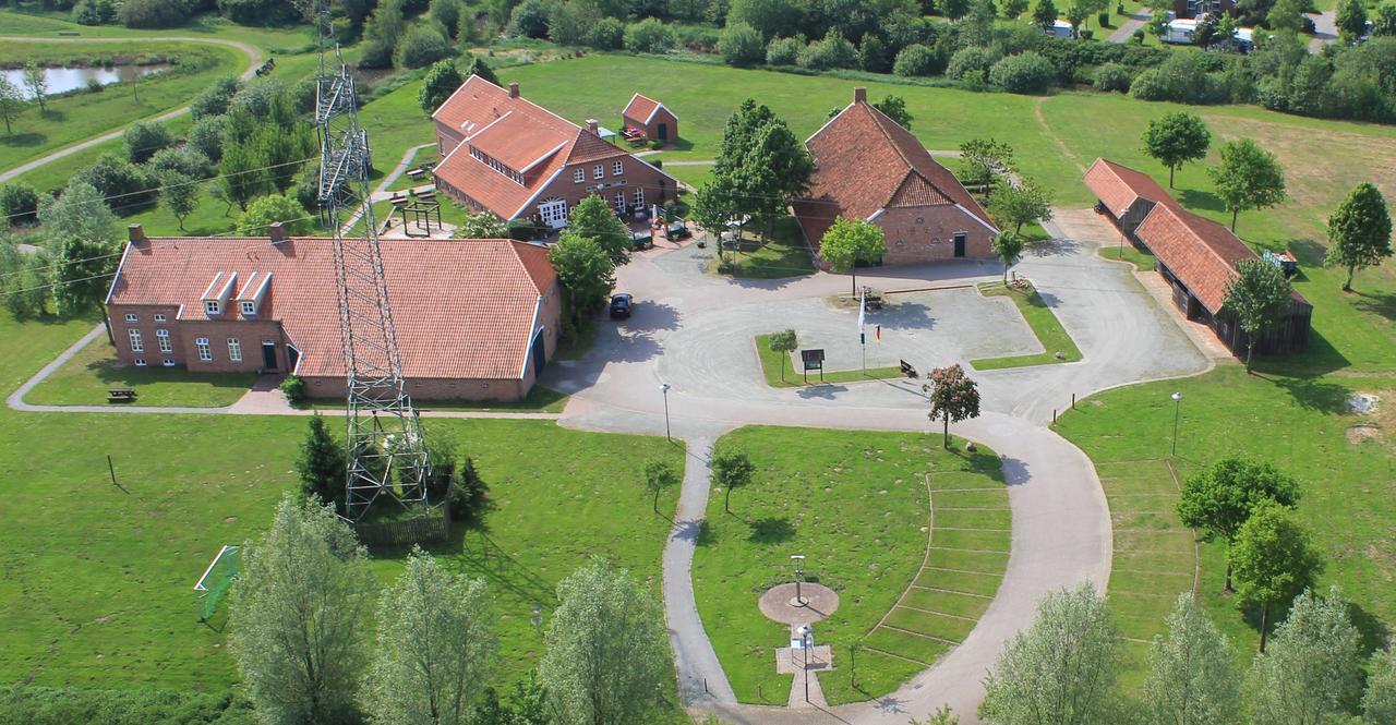 Отель Gasthuus Ulenhoff Westoverledingen Экстерьер фото